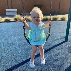 Meet your Posher, Lauren